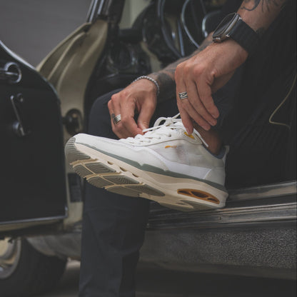 FRQNT Flyers White Noise - Elevate Your Adventures with Unmatched Versatility - Soft Static